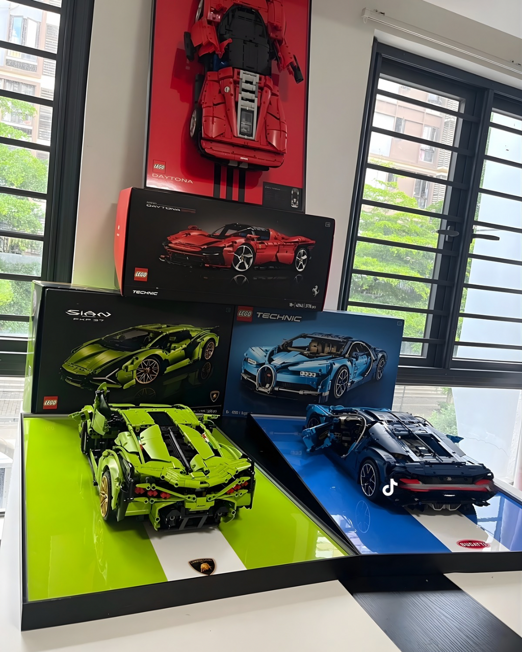Smart RC Ferrari Display